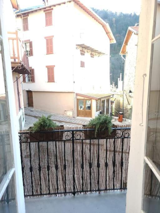 Apartment Superbe Refait A Neuf *